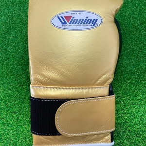 Gants de boxe Muay Thai en cuir de vachette véritable avec logo personnalisé de qualité supérieure, nouveau modèle avec sangles de maintien, pour le sparring - Product Image 4
