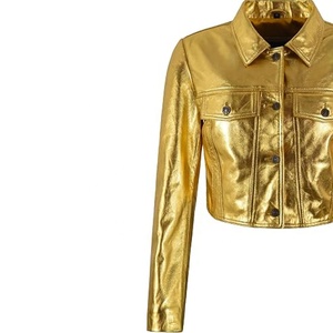 Veste de motard courte en cuir véritable doré métallisé style denim pour femme, personnalisée pour l'université, avec boutons sur le devant - Product Image 4