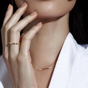 Colliers délicats pour femmes avec pendentif barre géométrique en diamant de laboratoire rond, serti pavé, pour usage quotidien, vente en gros, or 10k 14k 18K - Product Image 6