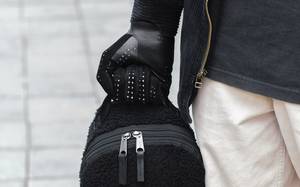 Gants de conduite élégants et respirants en cuir antidérapants sans doigts pour hommes et femmes – Vente en gros, fourniture OEM, logo personnalisé disponible - Product Image 3