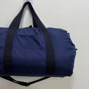 Bolsas de lona unisex de alta calidad personalizables con logotipo y diseño personalizados, con espacio y tela personalizables, juego de cuero. - Product Image 1