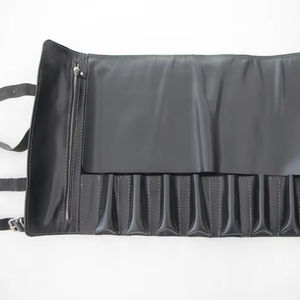 Bolsa de Almacenamiento para Cuchillos Portátil Clásica de Cuero Genuino Personalizada, Hecha a Mano, con Correa de Hombro Ajustable, Estuche para Cuchillos de Chef LKR-0400 - Product Image 1