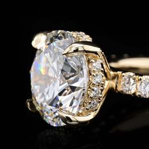Prêt à expédier - Bague en argent sterling S925 de luxe avec moissanite 5 carats pour femme - Bagues de fiançailles et de mariage - Product Image 3