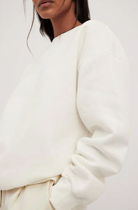 Sudadera Extra Grande Premium para Mujer, 100% Algodón, Lisa, Estilo Urbano de Lujo, Cuello Redondo, Sudadera para Mujer al por Mayor, Sudadera Personalizada - Product Image 3