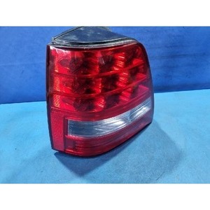 Luz Trasera Izquierda Usada para Sorento 924013E500 - Product Image 3