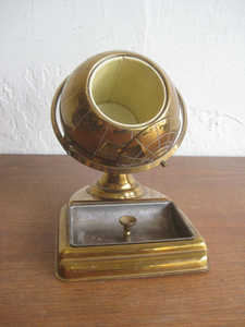Cendrier globe terrestre en laiton vintage pour bureau, accessoire de fumeur décoratif, organisateur de bureau, globe nautique - Product Image 4