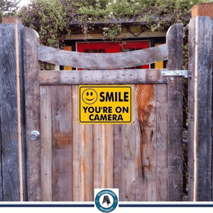 Panneau d'avertissement de caméra de sécurité en métal CIFbuy pour la décoration intérieure et extérieure de la maison, compatible TikTok pour le service de retrait Temu - Product Image 1