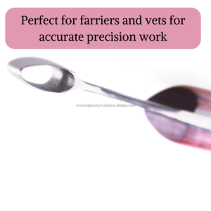 Équipement de maréchal-ferrant sur mesure Couteau à boucle à tranchant réutilisable pour droitiers et gauchers pour le travail du bois tendre à cheval et du bétail - Product Image 5