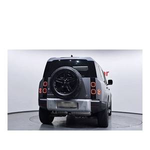 Land Rover Defender 110 D240 SE Modelo Diciembre 2020 con 37,987 km, Caja de Cambios Automática, Volante a la Izquierda, Combustible Diésel - Product Image 4