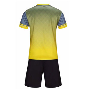 Uniformes de Fútbol al Por Mayor, Tallas y Colores Personalizables, Logotipos y Números Personalizados para Clubes y Escuelas - Product Image 3