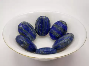 Piedra Ovalada de Lapislázuli Natural Pulida, Figura de Gema Azul, Piedra de Meditación para Aliviar el Estrés, para Decoración o Regalo - Product Image 3