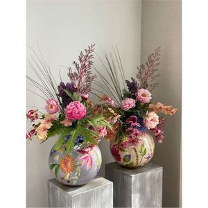 Jarrón de Metal con Diseño Floral Colorido Estilo Vintage, Centro de Mesa Personalizado para Decoración de Hoteles y Restaurantes - Product Image 5