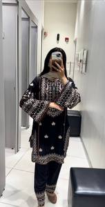 Ensemble Kurti avec pantalon Farshi, broderie de qualité supérieure |   Costume ethnique en rayonne et coton avec dupatta à imprimé numérique - Product Image 2