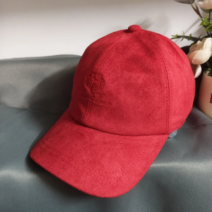 Gorra de Béisbol 2026 de Cuero y Terciopelo para Hombre y Mujer, Otoño e Invierno, Nueva, Versátil, Casual y Cómoda, con Bordado - Product Image 1