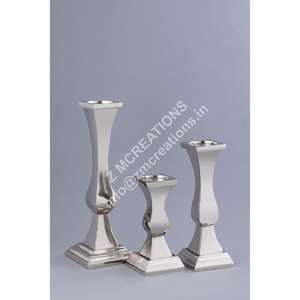 Ensemble de porte-bougies coniques en argent, artisanat moderne en métal fait main, décoration pour Noël et Pâques, prix de gros d'usine - Product Image 1