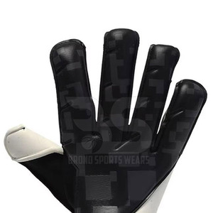Gants de gardien de but de football confortables, à forte adhérence et durabilité longue durée, en latex pour l'entraînement et l'endurance. - Product Image 6