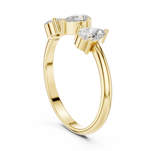 Bague de fiançailles en or jaune avec diamant taille ovale et quatre griffes, bijoux de mariée, or jaune avec diamant moissanite taille poire trois pierres - Product Image 2
