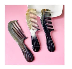 Peines de cuerno de vaca, búfalo y buey de calidad de exportación para moda, peine de sándalo de dientes anchos, peine de cuerno de dientes grandes para peinado, bajo precio - Product Image 2