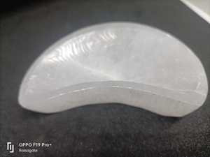 Bol en Sélénite Sculpté à la Main en Forme de Lune, Pierre Naturelle de Qualité Supérieure, Idéal pour la Décoration Intérieure et les Cadeaux, Vente en Gros - Product Image 2