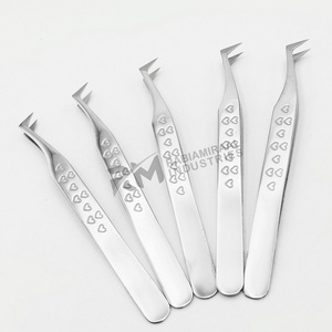 Pince à cils en acier inoxydable avec design cœur, pointe lisse, outil de précision pour extensions de cils, volume et pointe de précision - Product Image 4
