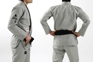 Kimono de BJJ et de Karaté Professionnel Personnalisé en Coton Léger, Respirant et Extensible, Qualité Supérieure, Lavé, Modèle 2026 - Product Image 2