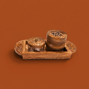 Ensemble brûle-encens en bois sculpté sur plateau décoratif avec un pot à couvercle en treillis et un récipient de rangement en acrylique pour l'aromathérapie - Product Image 1