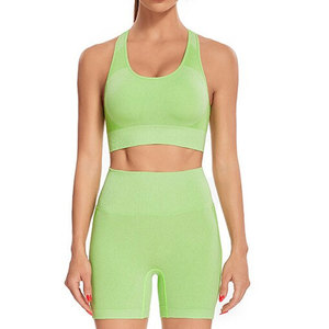 Ensemble de sport athleisure sans coutures pour femme : Legging taille haute et brassière de sport courte, tenue d'entraînement active extensible - Product Image 1