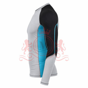 Modern <b>Compression</b> Sports <b>Shirt</b> With Soft Stretch Material Rash Guard <b>For</b> <b>Men</b> And Women Rash Guard - Product Image 3