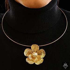 PRAO Luxe Gold Finish 3D Flower Pendant Necklace <b>Set</b> with Earrings Anti-Tarnish <b>Fine</b> <b>Jewelry</b> <b>Sets</b> - Product Image 3
