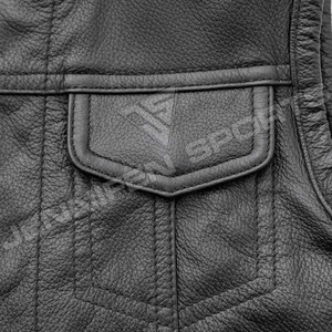 Gilet de motard en cuir de vachette pour homme, style personnalisé, gilet de motard en cuir de haute qualité avec plusieurs poches - Product Image 3