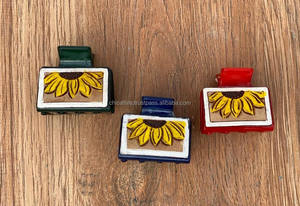 New Arrival Western Stylish Handmade <b>Tooled</b> Engraved Leather Mini Hair <b>Clips</b> Leather Mini Claw <b>Clip</b> Hair Accessories for Women's - Product Image 3