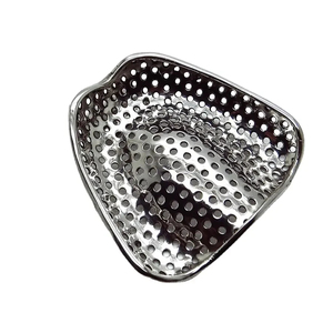 Bandejas de Impresión Manuales Reutilizables de Acero Inoxidable Perforado Grandes para Prótesis Superiores, Instrumentos Quirúrgicos, Grado A+, Certificación CE - Product Image 6