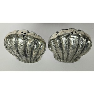 Elegant Seashell Shape Salt <b>And</b> Pepper Shakers <b>Set</b> For Home Kitchen Cafes <b>And</b> Restaurants Coastal Themed Table Decor From India - Product Image 3