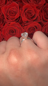 Anillo de compromiso ovalado de 4 quilates con diamante cultivado en laboratorio para mujer, anillo de oro macizo de 14 quilates, regalo de aniversario, anillo de promesa, certificado IGI - Product Image 1