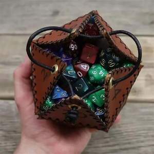 Bolsa Redonda de Cuero Marrón Hecha a Mano para Guardar Dados y Taza, para Juegos de Rol - Product Image 2