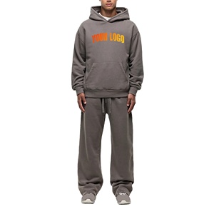 Ensemble sweat-shirt et pantalon de survêtement vintage respirant avec logo personnalisé |   Survêtement en molleton de coton lourd |   Vêtements de rue unisexes en marque privée OEM - Product Image 1