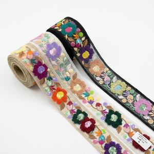 Exclusivo Diseño Floral de Encaje Bordado Multicolor 100% Poliéster para Calzado, Calidad de Exportación al por Mayor OEM - Product Image 1