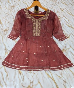 Women Traditional Red <b>Silk</b> Embroidered Vintage Quick Dry Ethnic Wear <b>Kurta</b> Set India Pakistan Regular Fit Ankle Length 86677 - Product Image 4