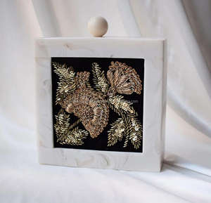 LUXURY CRAFTS <b>Women's</b> Fashion-Style Wooden Clutch <b>Bag</b> with Chains Decor for Wedding Occasions - Product Image 3