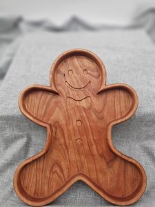 Plateau en bois en forme d'étoile, plat et poli, moderne et durable, pour servir - Product Image 3