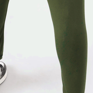 Pantalones de compresión ligeros de color verde oliva, hasta el tobillo, con cintura elástica, efecto segunda piel, para entrenamiento diario y ejercicio. - Product Image 5