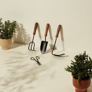 Juego de herramientas de jardín miniatura de alta resistencia con mango de madera, paleta y rastrillo para plantas de interior y exterior - Product Image 1