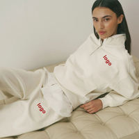 Hoodie dan Celana Training Wanita Model Crop, Bordir Custom, Ringan 380gsm, 100% Katun Organik Premium