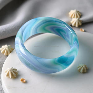 Bracelet en résine 3D intemporel pour femmes, fait à la main, poli, élégant, style ange, accessoire pour la mode élégante, bijoux de tous les jours - Product Image 6