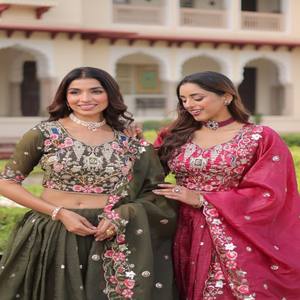 VASTRA COTTAGE Lehenga Choli Bordado con Lentejuelas y Diseño Zari, Completamente Cosido, con Dupatta, para Fiestas - Product Image 2