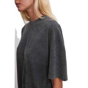 Camiseta Oversize de Algodón Transpirable Ecológica Ligera con Lavado Ácido para Verano, Estilo Casual Urbano para Mujer, OEM Marca Privada - Product Image 3