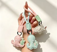 Porte-clés en cuir PU créatif et durable, motif animaux marins mignons, pendentif pour sac d'école, taille 4cm*5cm, cadeau idéal pour la rentrée scolaire - Vente en gros