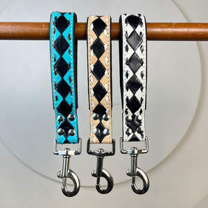 Correa de perro con patrón a cuadros en blanco y negro de cuero genuino respetuoso con el medio ambiente de alta calidad para accesorios de cuero de entrenamiento - Product Image 6