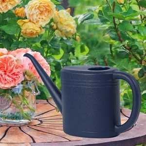 Arrosoir en laiton à long bec, outil de jardinage durable au design moderne - Product Image 3