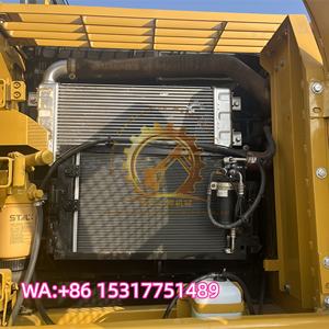 Excavatrice sur chenilles d'occasion Caterpillar CAT320D2L, forte puissance de terrassement, utilisée dans la construction - Product Image 5